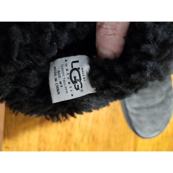 UGG Australia Boots Women's Classic Tall Boots Black Size 7 Leather Sheepskin - Picture 14 of 14